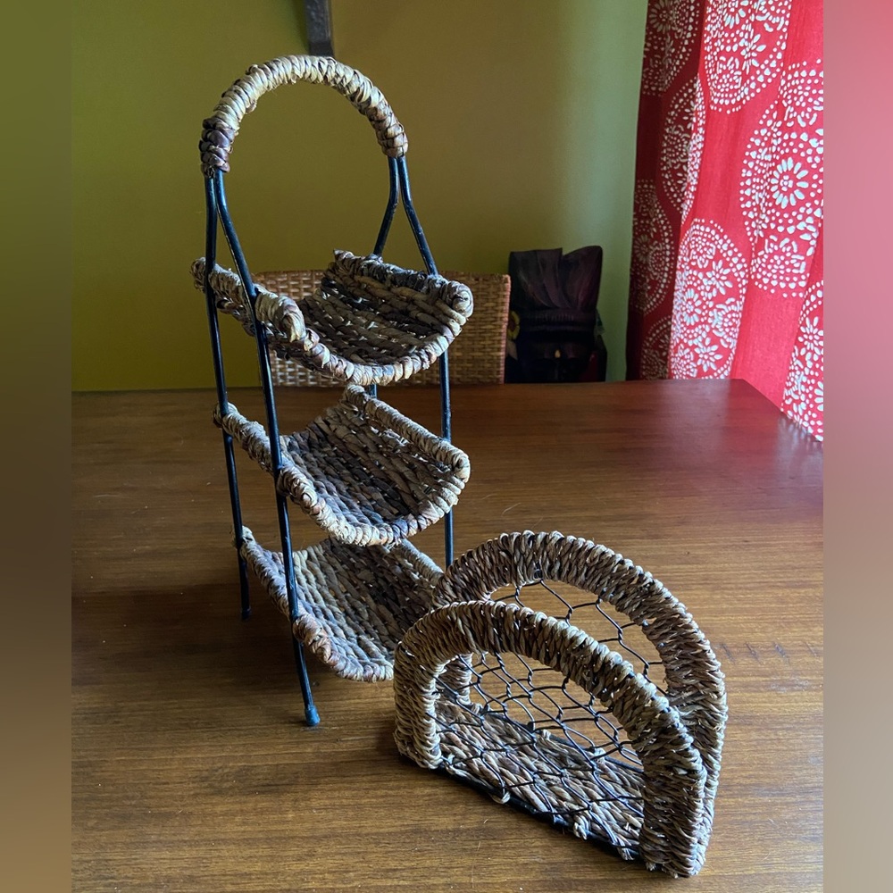 Wine and Napkins holder
